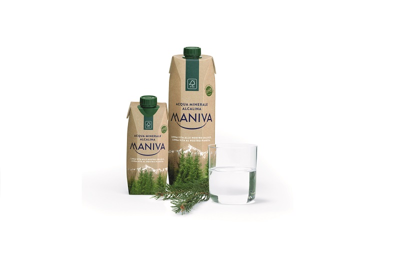 Il nuovo packaging Smile-Box di Acqua minerale Maniva 